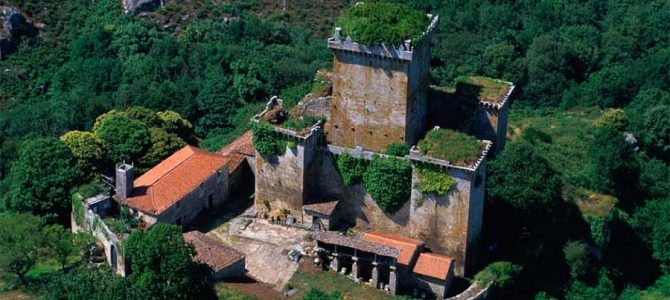 El Castillo de Pambre recibe 3.500 visitas desde su apertura oficial