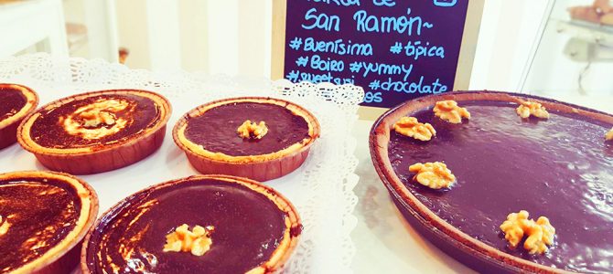 No puedes irte de Boiro sin probar la tarta de San Ramón!
